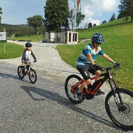 Gasthof Wiesenhofer Estalagem Miesenbach (Styria)